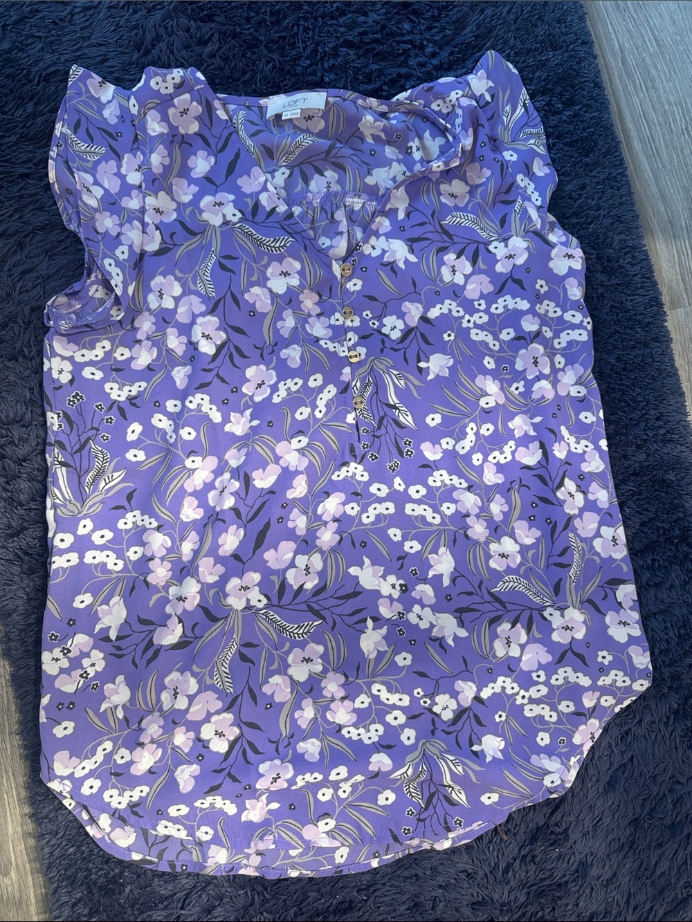 Purple floral short sleeve Loft shirt